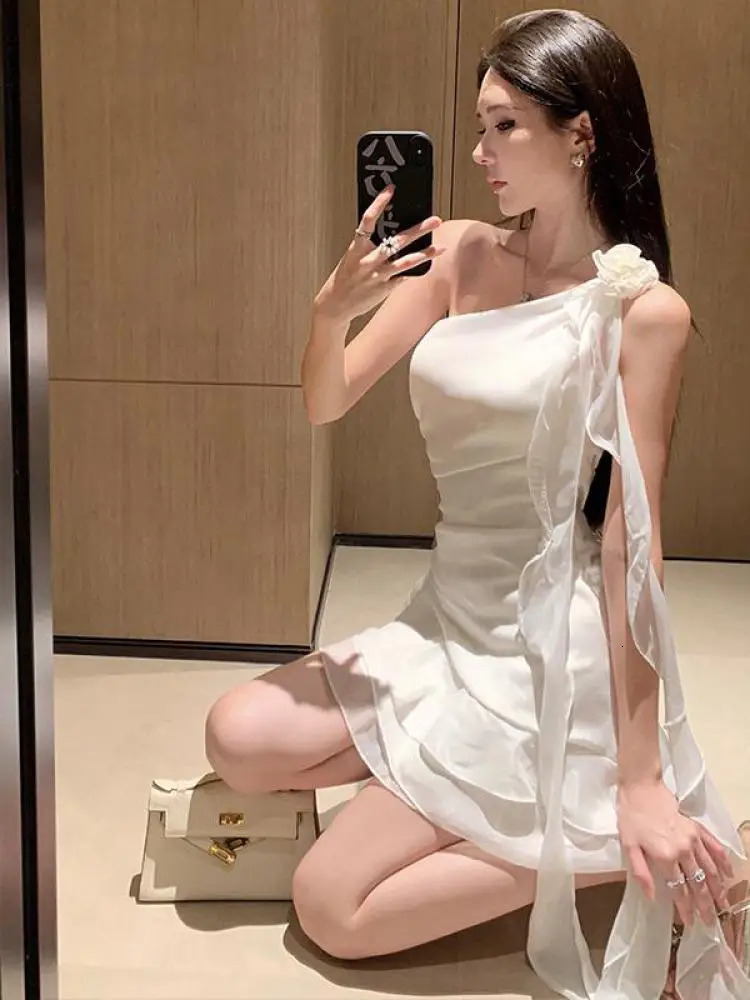 womens summer fashion white sexy club long sleeved backless ultra-thin pleated mini dress with sloping shoulders elegant party skirt 240930