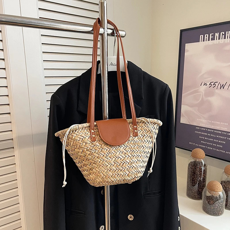 Leisure Willow Womens Basket Bag Rattan Womens Handbag Handmade Summer Beach Straw Bag Shoulder Cross Bag 240930