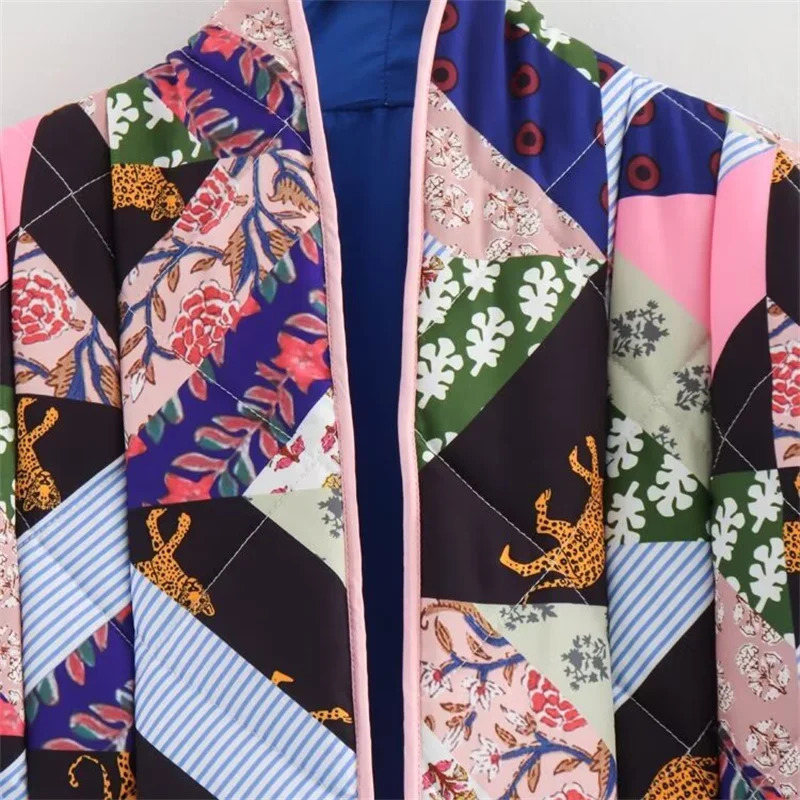 KEYANKETIAN 2024 AutumnWinter Womens Geometric Totem Print Quilted Outwear Jacket Retro stylePockets Oversize Short Coat 240927