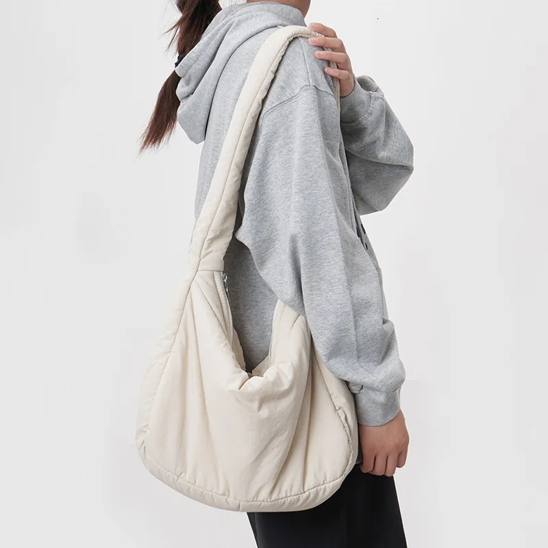 Leisure pad shoulder bag large bedding cross body bag suitable for unisex er space cotton hobo shopper handbag womens handbag 240929