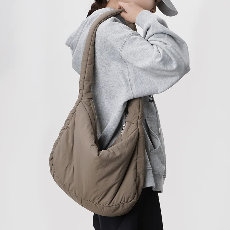 Leisure pad shoulder bag large bedding cross body bag suitable for unisex er space cotton hobo shopper handbag womens handbag 240929