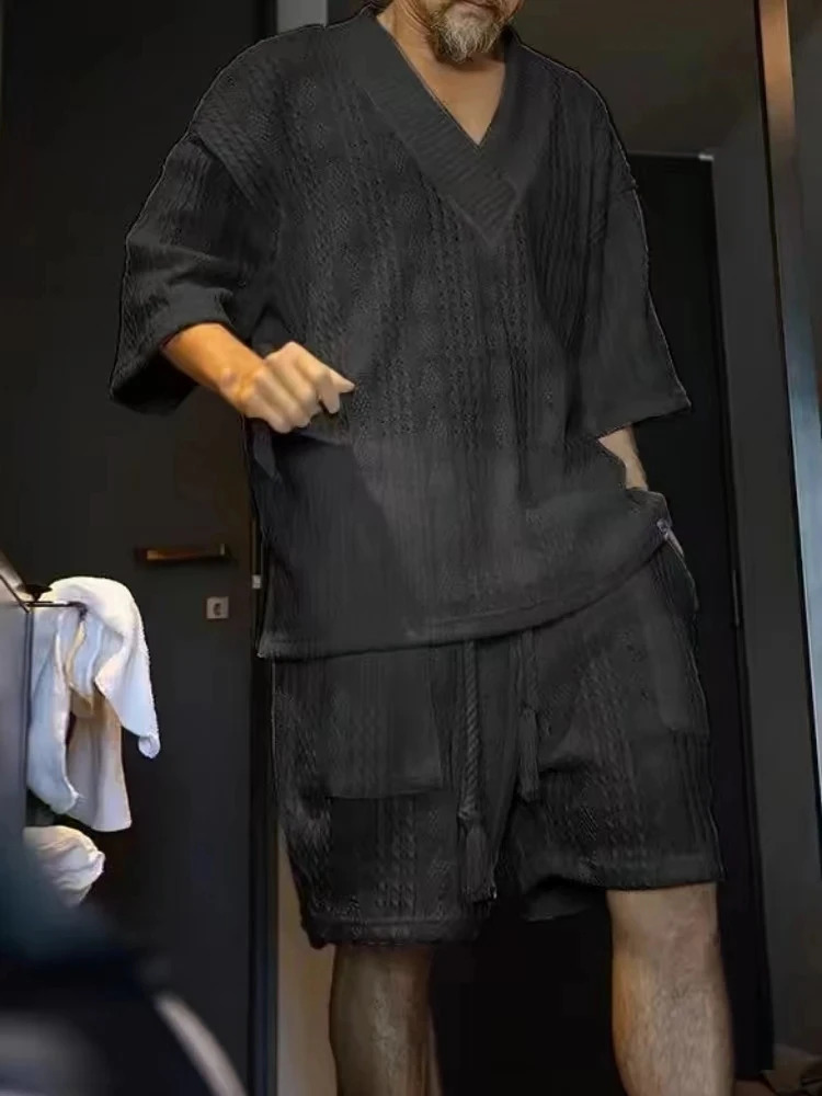 Mens casual sweater set loose short sleeved T-shirt mens wool sweater set item 240930