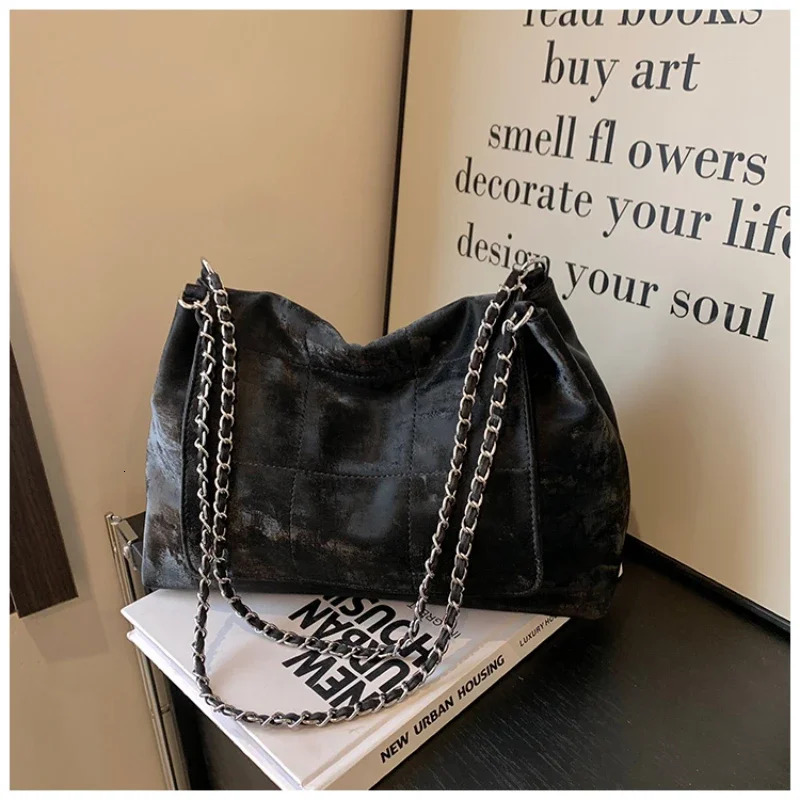 Suede Solid Color 2024 Selg er Buckle High Beauty Fashion Shoulder Bag Soft Versatile Simple Handbag 240929 7e67 4