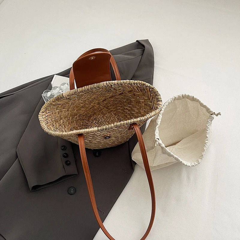 Leisure Willow Womens Basket Bag Rattan Womens Handbag Handmade Summer Beach Straw Bag Shoulder Cross Bag 240930
