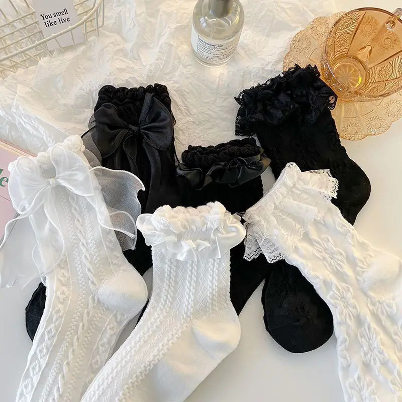 Womens Socks Pure Black and White Lolita Lace Work Ruffle Summer Thin Japanese Style Kawaii Sweet Girl Cute Short Women 240926