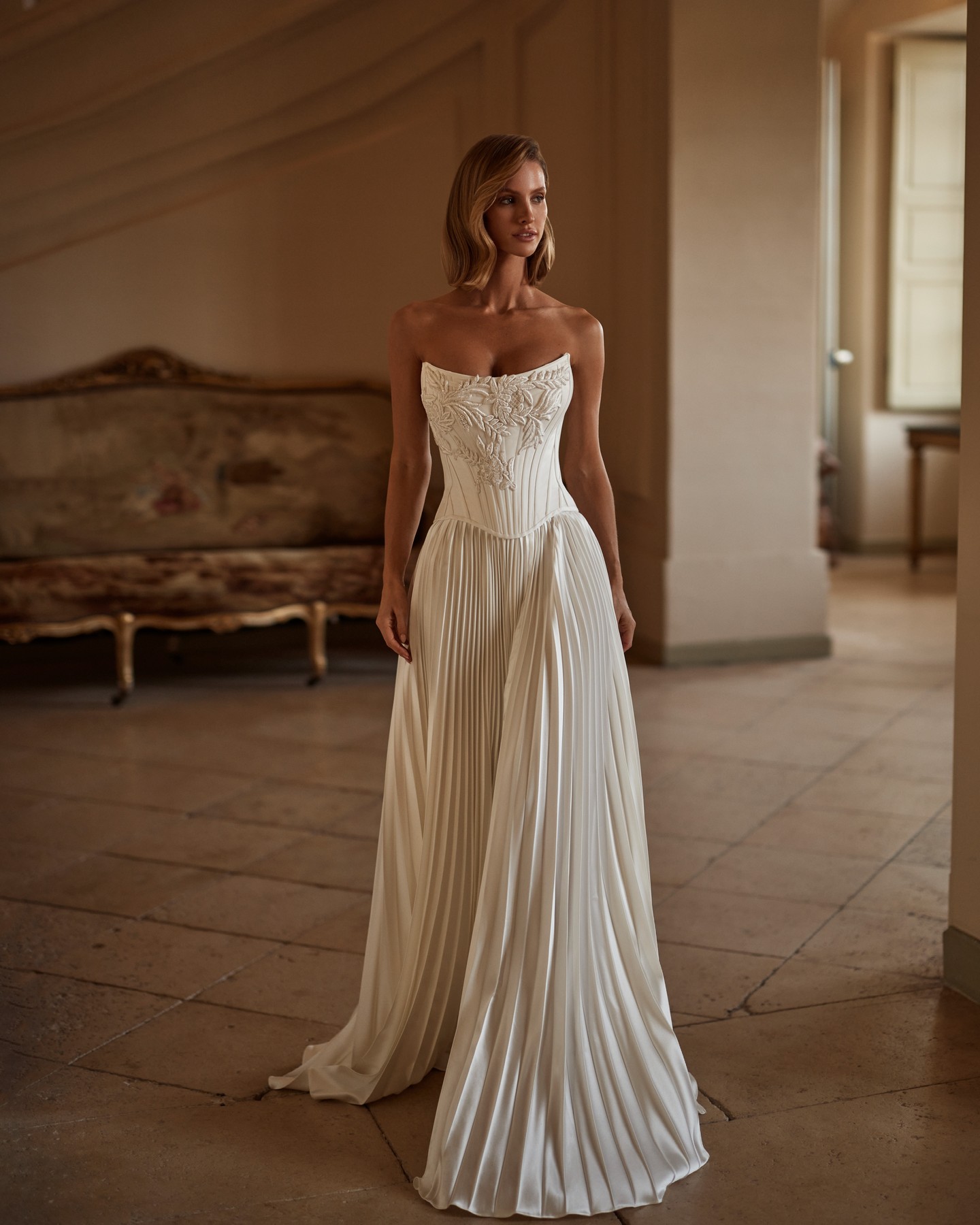 Milla Nova A e dresses bridal gowns appliqued strapless boho wedding dress bone bodice ruched pleated skirt backless vestidos de novia