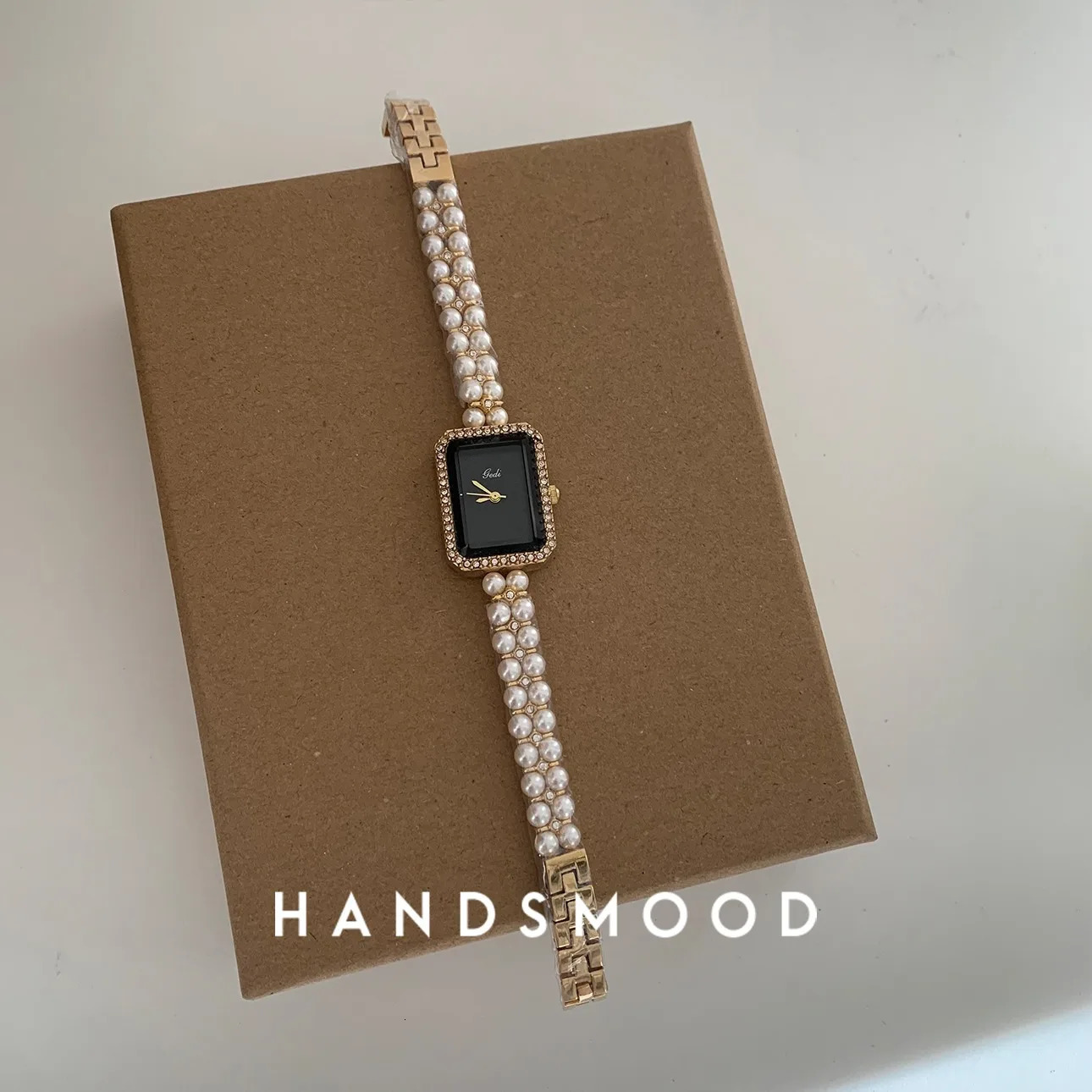 Pearl Bracelet 2024 Quartz Womens Watch Featuring Japanese Sport Inlaid with Water Diamond Retro Fashion 240918