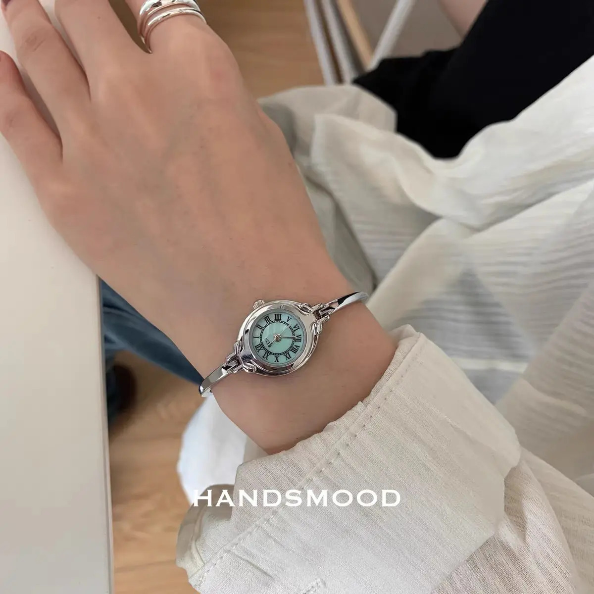 retro womens watch small dial silver blue small dial fashionable bracelet chain watch gift 240918