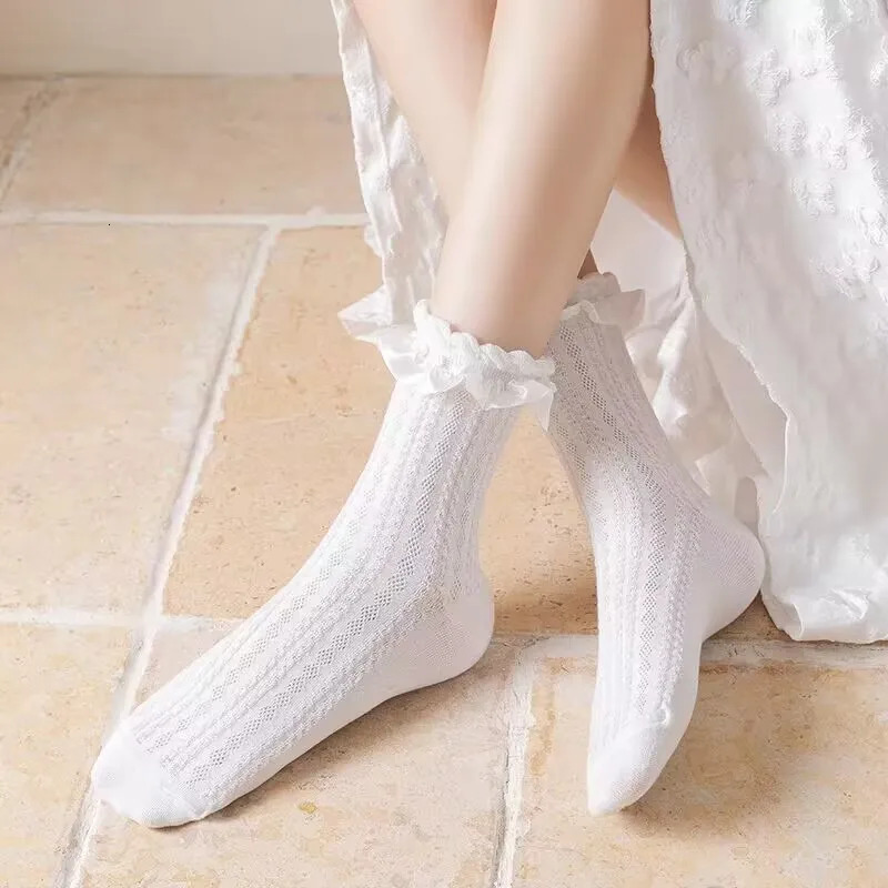 Womens Socks Pure Black and White Lolita Lace Work Ruffle Summer Thin Japanese Style Kawaii Sweet Girl Cute Short Women 240926