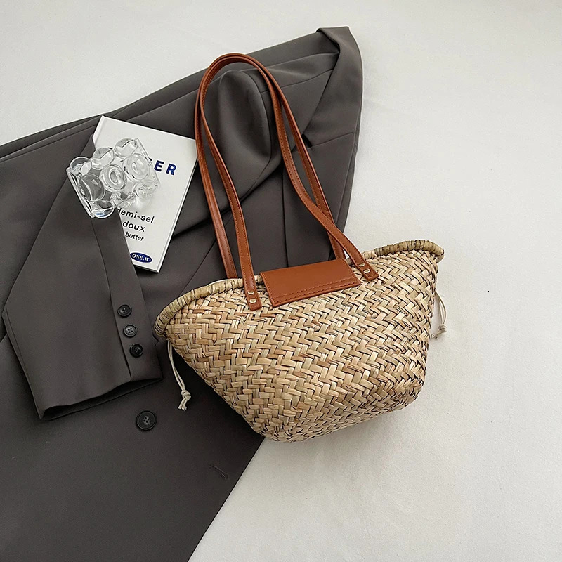 Leisure Willow Womens Basket Bag Rattan Womens Handbag Handmade Summer Beach Straw Bag Shoulder Cross Bag 240930