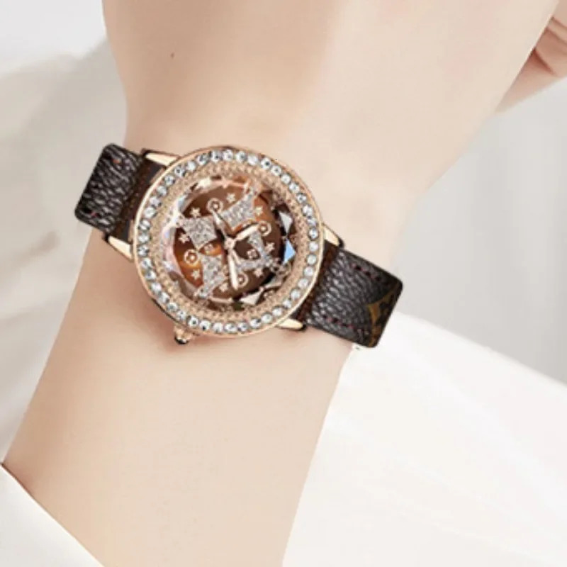Exquisite Womens Watch Diamond Quartz Watch Fashion Lucky Star Womens Watch 3 Bar Waterproof Leather Strap Relojes 240918