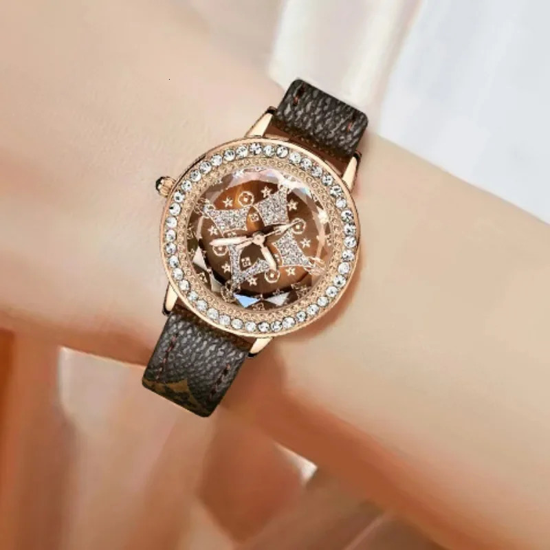 Exquisite Womens Watch Diamond Quartz Watch Fashion Lucky Star Womens Watch 3 Bar Waterproof Leather Strap Relojes 240918