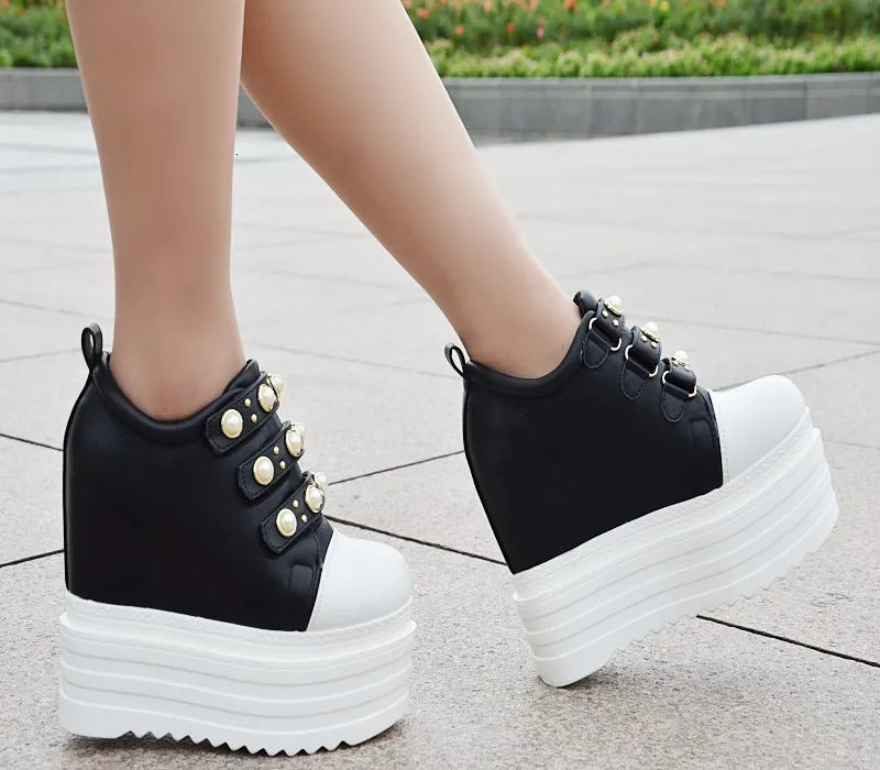 Women High Platform Autumn Breathable Leather Casual Height Increasing Shoes 13 CM Thick Sole Ladies Sneakers 240924