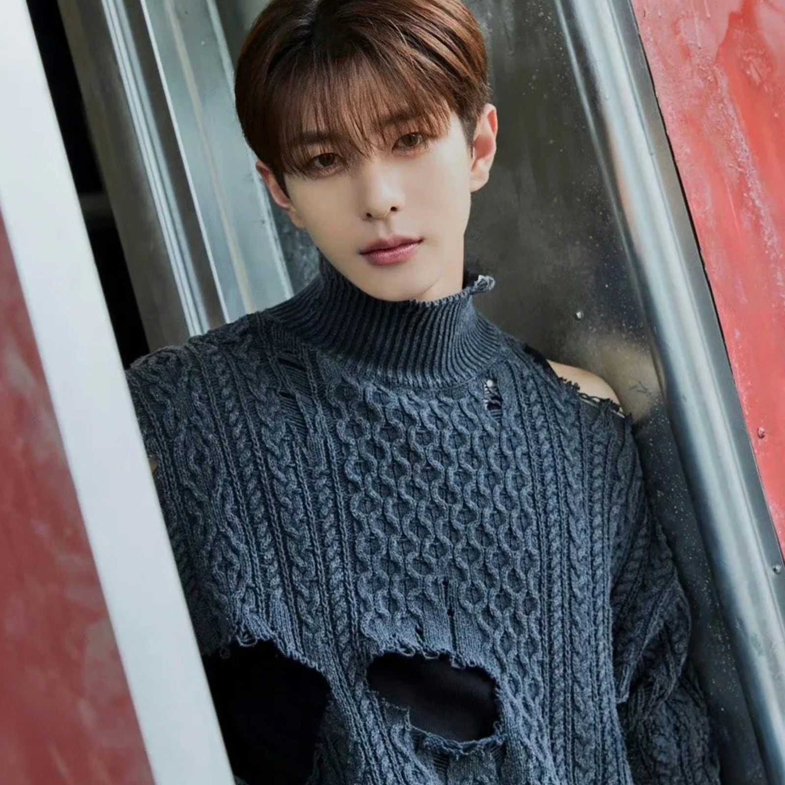 NIGO mens autumn and winter retro high street hole torn sweater high neck long sleeved knitted Ngvp #nigo8792 240930