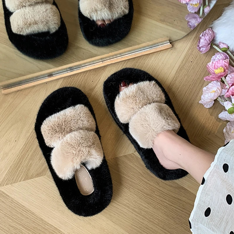 Med Shoes Womens Slide Slide Fur Flip Platform er Plush Soft Tablet with Fur Roman Rubber Fashion 240925
