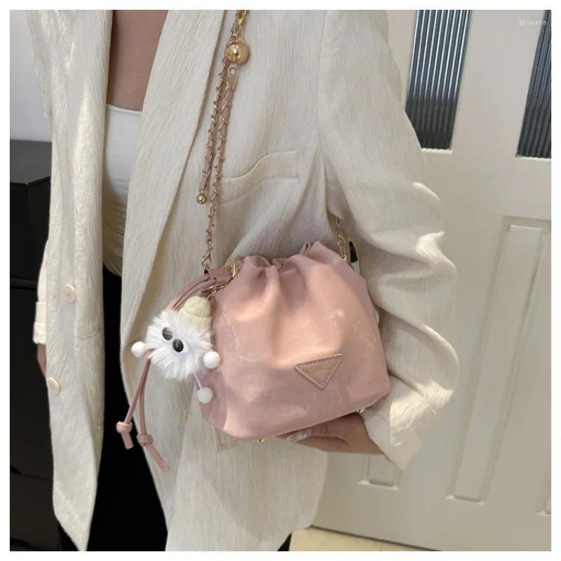 Shoulder Bags Fashion Design Small Women's Chain Crossbody Bag Drawn Western Style Water Bucket 97f8