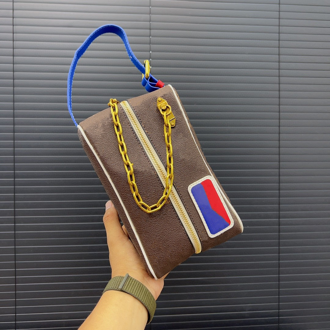 Designer Mens Toiletry Wash Bag Luxury Make Up Bag For Women Locker Dopp Kit Brown White Makeup Pouch Travelling Clutch Purse Toilet Bags