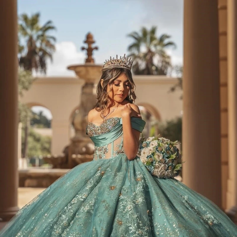 Aqua Blue Shiny Princess Ball Gown Charming Quinceanera Dresses Classic Applique Lace Beads Tull Sweet 16 Dress Vestidos De 15 Anos