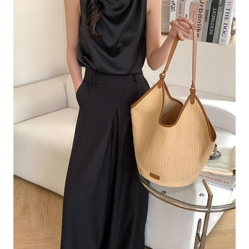 Natural turf woven beach bag travel shoulder shopping bag large capacity womens outdoor bag 240930