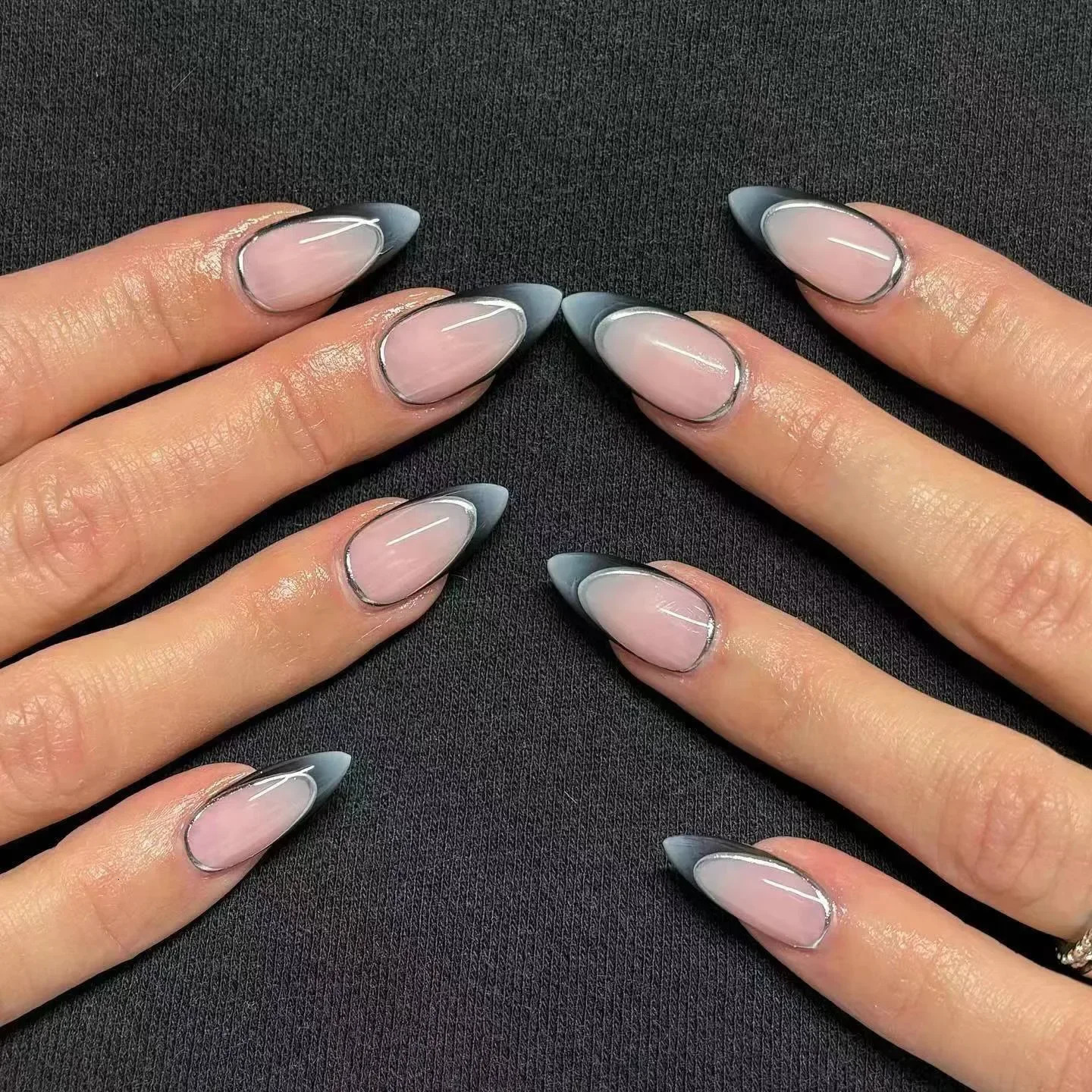 24Pcs French False Nails Almond with Glue Press on White Edge n Wearable Simple Ins Pink Stiletto Nail Tips 240929