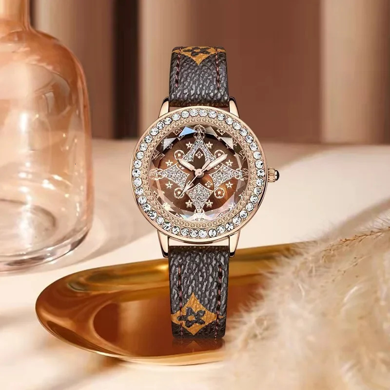 Exquisite Womens Watch Diamond Quartz Watch Fashion Lucky Star Womens Watch 3 Bar Waterproof Leather Strap Relojes 240918