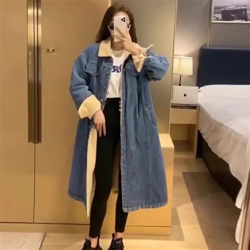 2023 Winter Lamb Wool Denim Coat Women Mid length Style Loose Temperament BF Slim and Thickened Warm Fried Street Cotton 240927