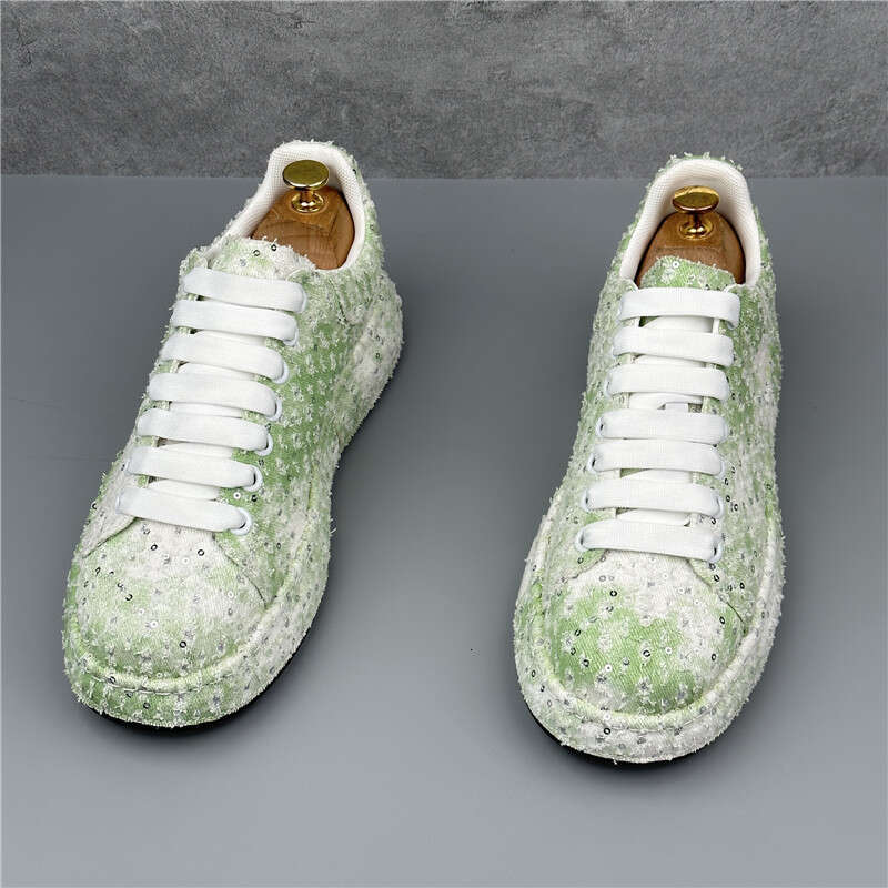 Royal Style Mens Wedding Dress Shoes Sp ring H andmade E mbroidery Pattern Exotic Designer Loafers Fashio n Casual s neaker