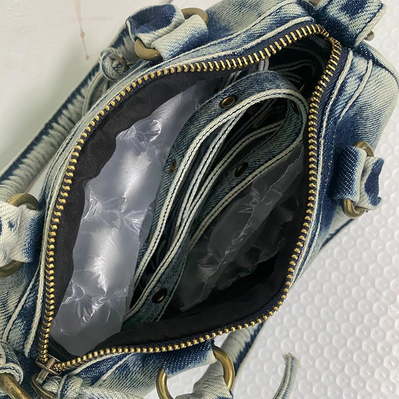 Large capacity womens handbag washed denim bicycle bag er city handbag fashion trend shoulder cross body bag 240926