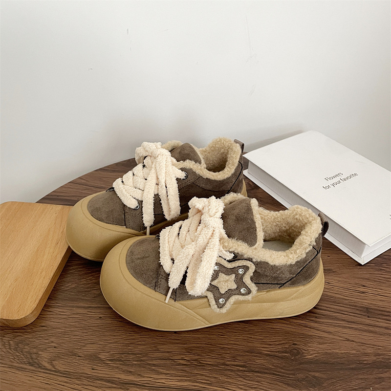 Women's Velvet Thick soled Casual Shoes 2024 New Thick soled Warm Sports Board Shoes