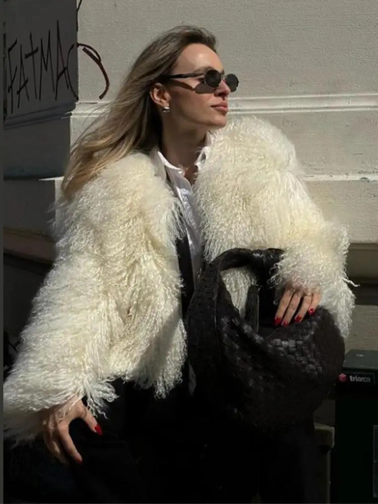 Womens Elegant White Wram Faux Fur Jacket Fashionable Fluffy O-neck Long sleeved Open top Coat Winter Womens Unique Cutting Coat 240923