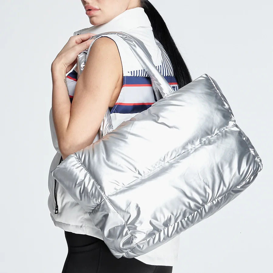 Fashion Padded Large Tote Bag er Puffer Women Shoulder Bags Nylon Waterproof Lady Handbags Silver Soft Puffy Bag 240930