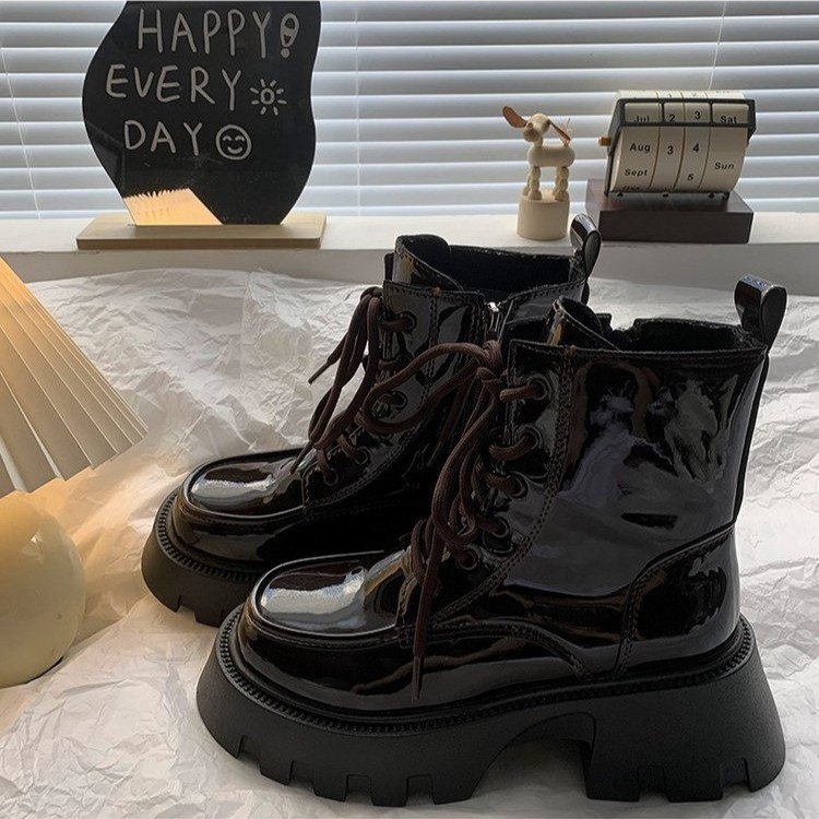 2024 New Stylish Black Martin Boots for Women: Round Toe, Thick Sole, Height Increase 7962