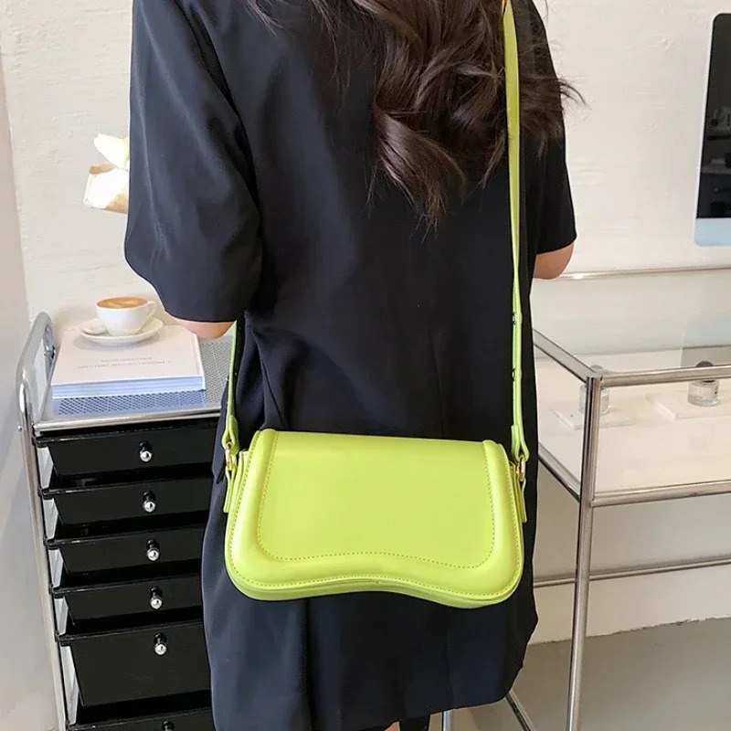 shoulder cross womens bag Pu leather trend womens underwear bag fashion wallet flip handbag 240930