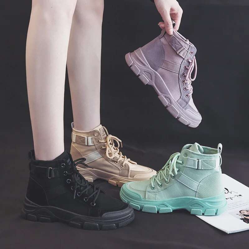 Autumn Winter Style Martini Short Wo men Versatile Classic Knight Motorcycle Canvas Shoes Mountain Climbing Boots