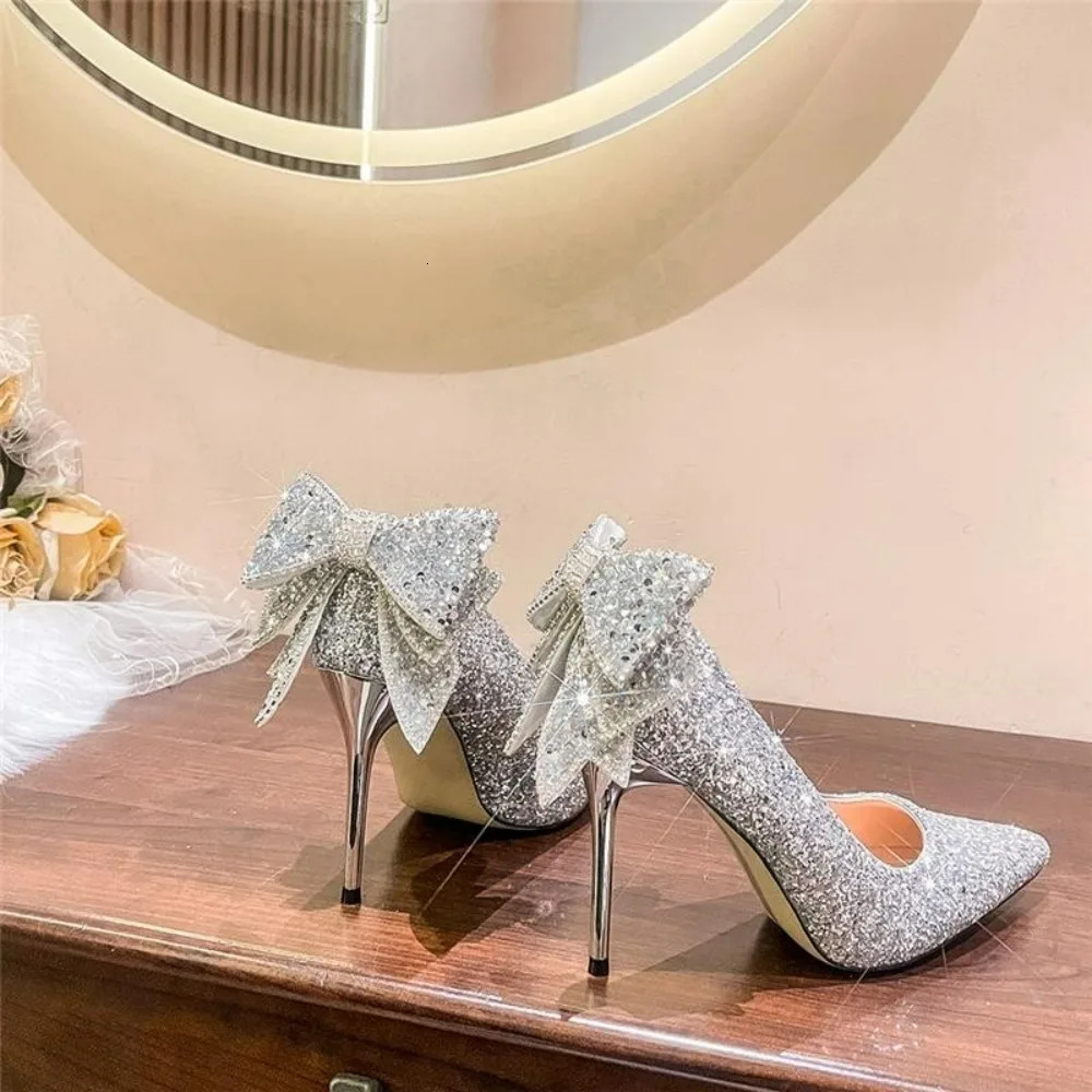 Women's Crystal Bow Pumps: Sparkle in Style with Our High-Heeled Party Shoes