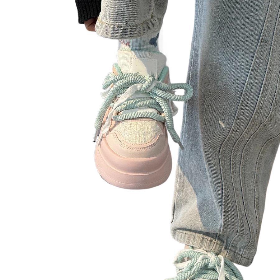 Women's 2024 new thick soled sweet girl niche casual board shoes