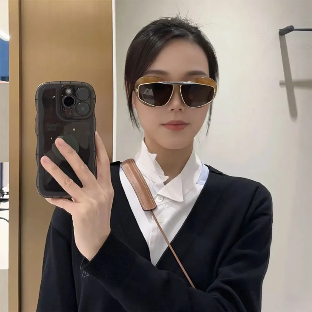 INS Metal Womens Advanced Sunglasses Fashion er Punk Metal Cover Mirror Curved Mirror Sunshade Mirror UV400 240929