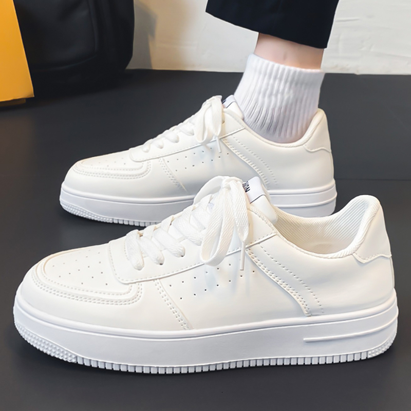 White autumn 2024 new large size board white student non slip thick sole casual sports men's shoes