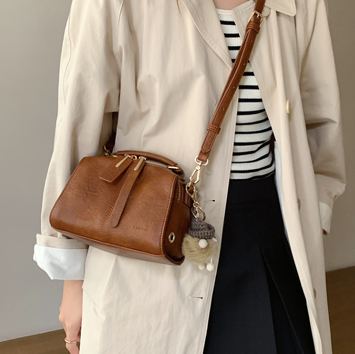 New Free Delivery Women Shoulder Handbag Tote Fashion Design Large Capacity New Trendy Bag Triple Brown Free Shipping Designer Bag Luxury Bag Tote Bag
