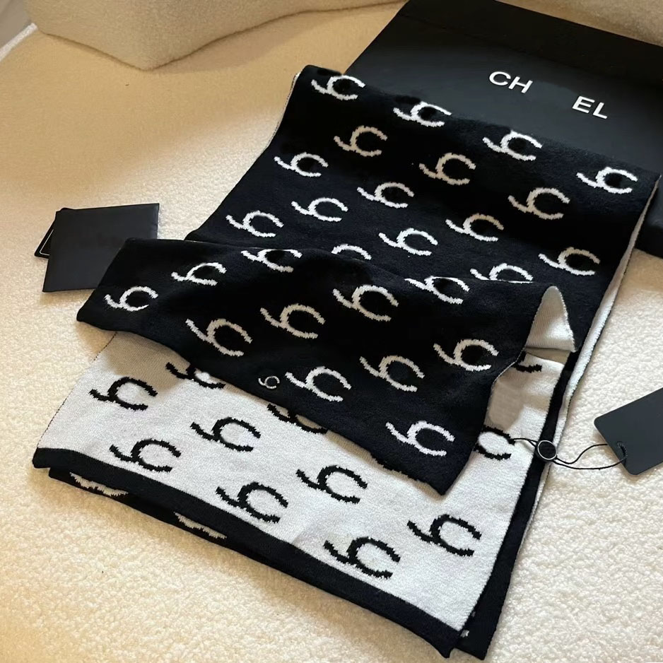 Designer scarf for women new cashmere material winter warm and cold soft touch full letter scarf daily wear popular fashion scarf two sides color sizes30-180
