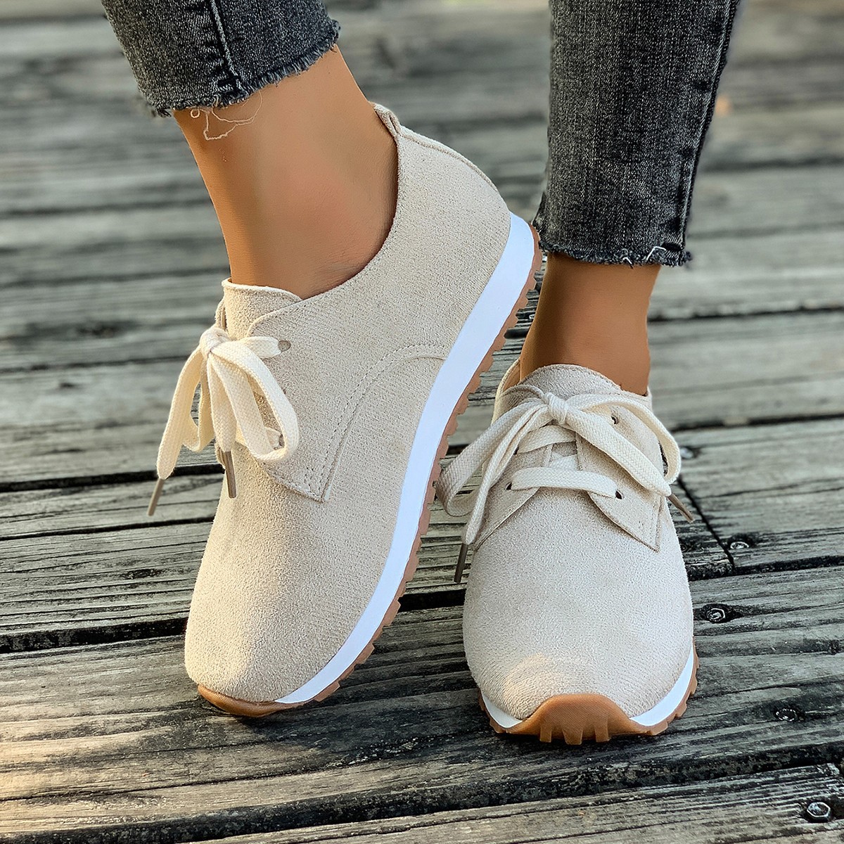 Casual Flat Round Toe Lace Up Walking Shoes for Women - Apricot 954e