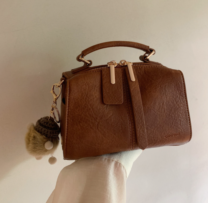 New Free Delivery Women Shoulder Handbag Tote Fashion Design Large Capacity New Trendy Bag Triple Brown Free Shipping Designer Bag Luxury Bag Tote Bag