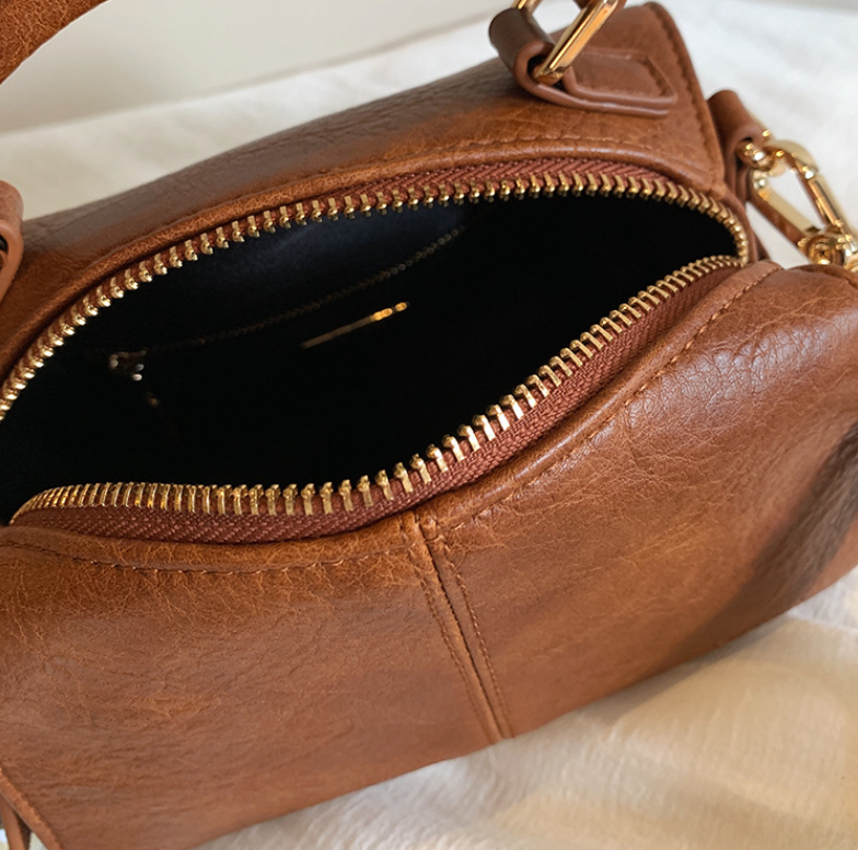 New Free Delivery Women Shoulder Handbag Tote Fashion Design Large Capacity New Trendy Bag Triple Brown Free Shipping Designer Bag Luxury Bag Tote Bag