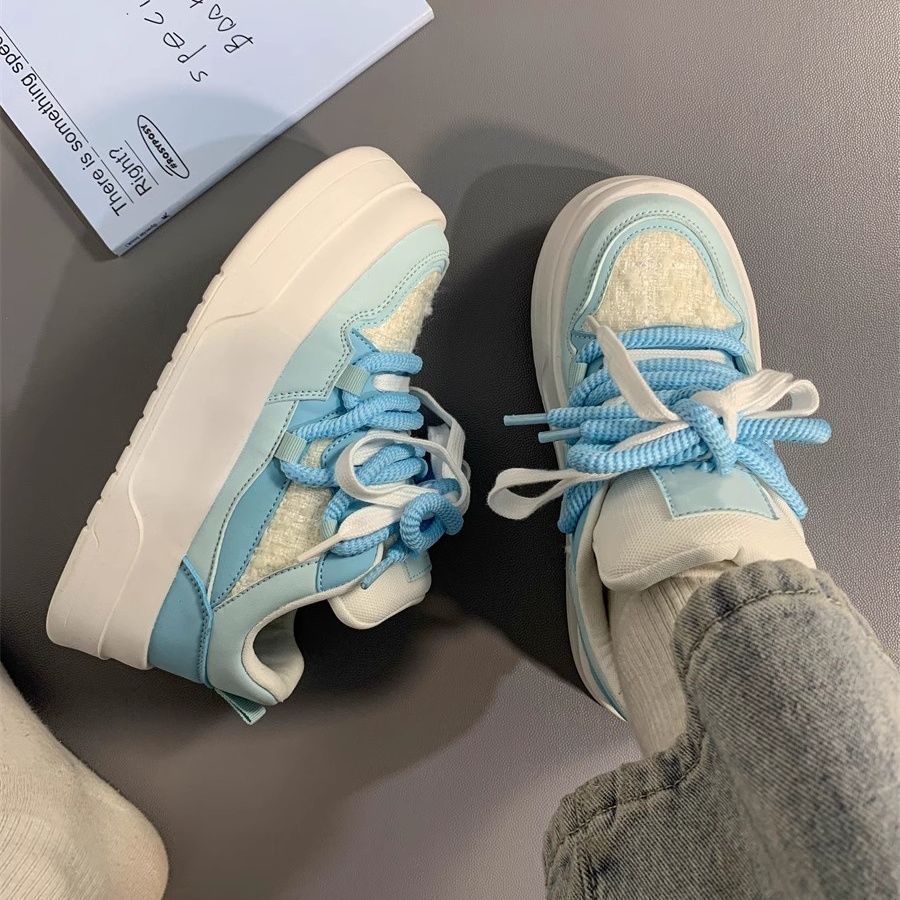 Women's 2024 new thick soled sweet girl niche casual board shoes