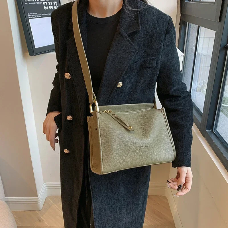 Home>Products>PU Zipper>High Quality Shoulder Bag>Solid Color High Quality Fashion Cross Body Bag 240930