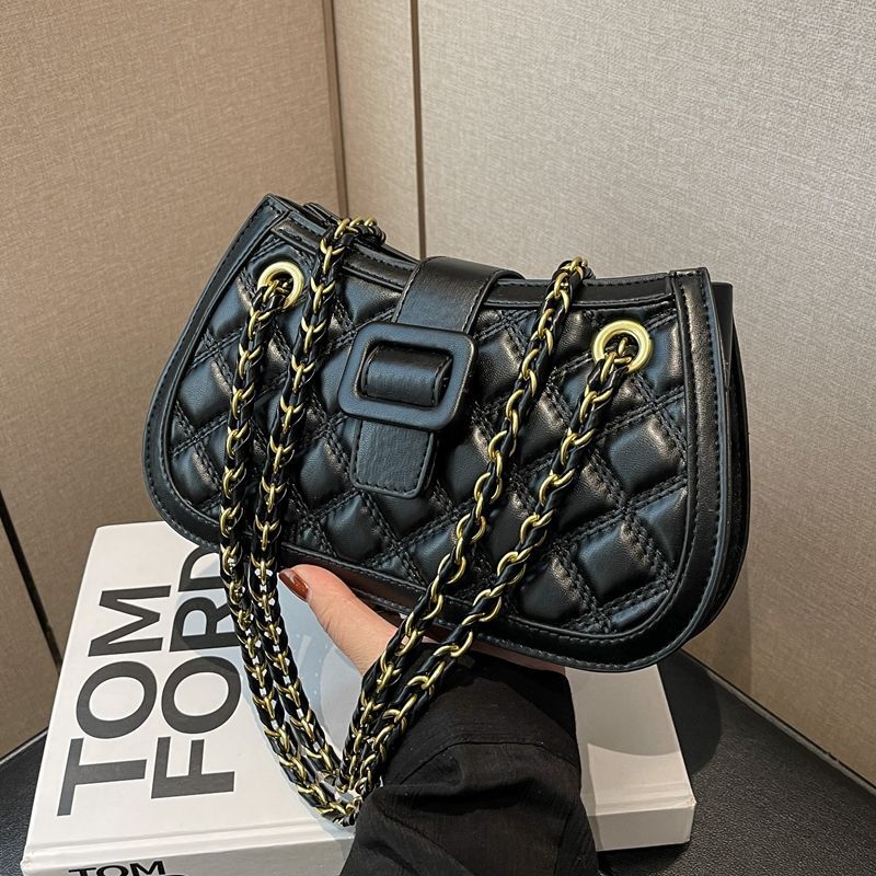 2025 New Outdoor Style Luxury Free Delivery Designer Bag Fashion Avant-garde Women's Shoulder Bags Handbags Are Popular With Women Friends On The