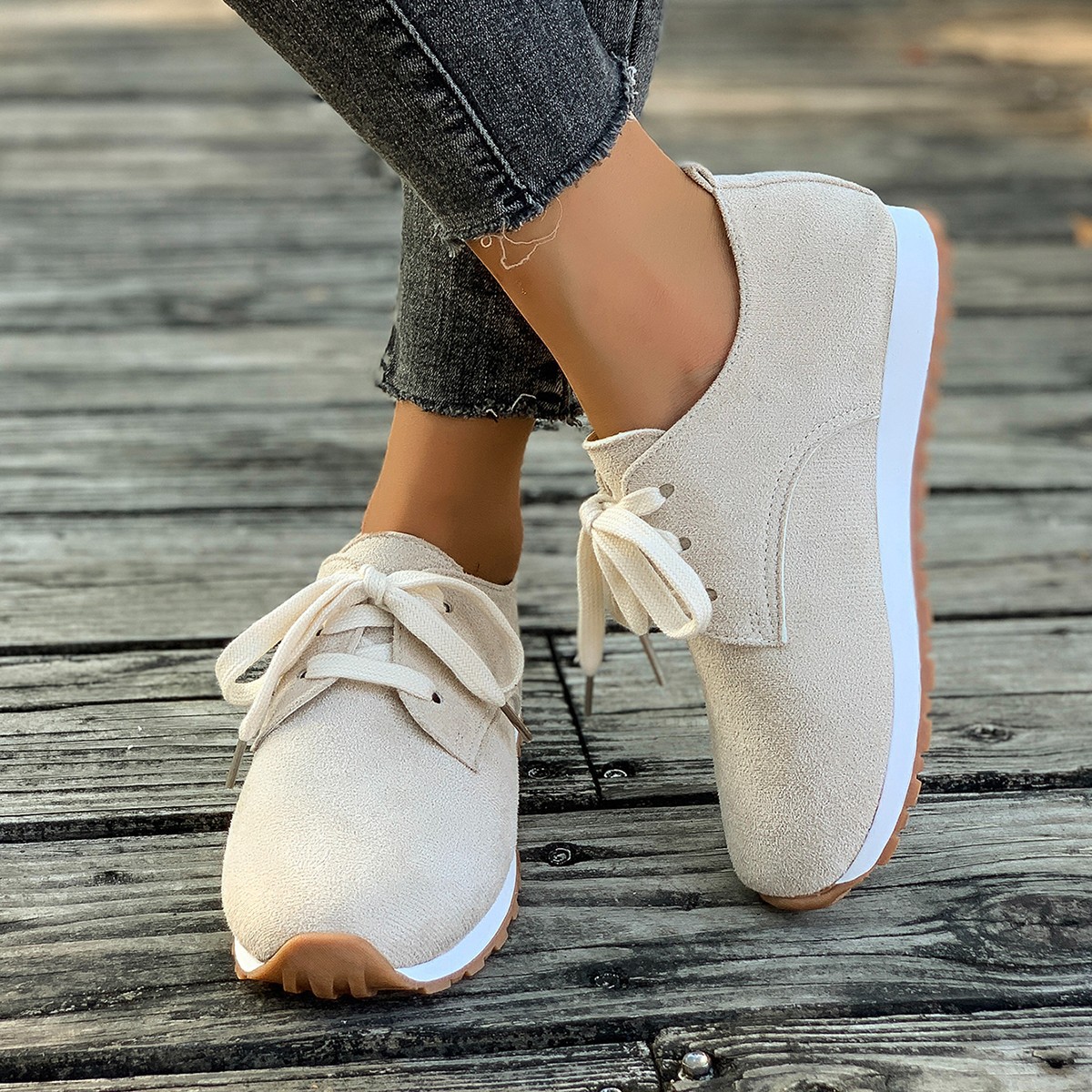 Casual Flat Round Toe Lace Up Walking Shoes for Women - Apricot 954e