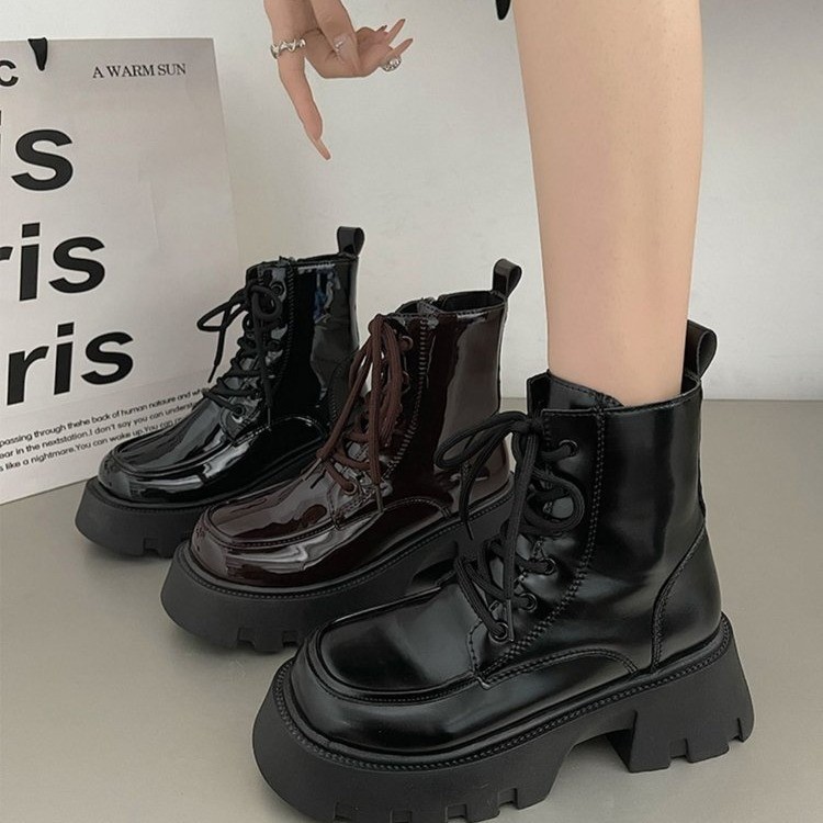 2024 New Stylish Black Martin Boots for Women: Round Toe, Thick Sole, Height Increase 7962