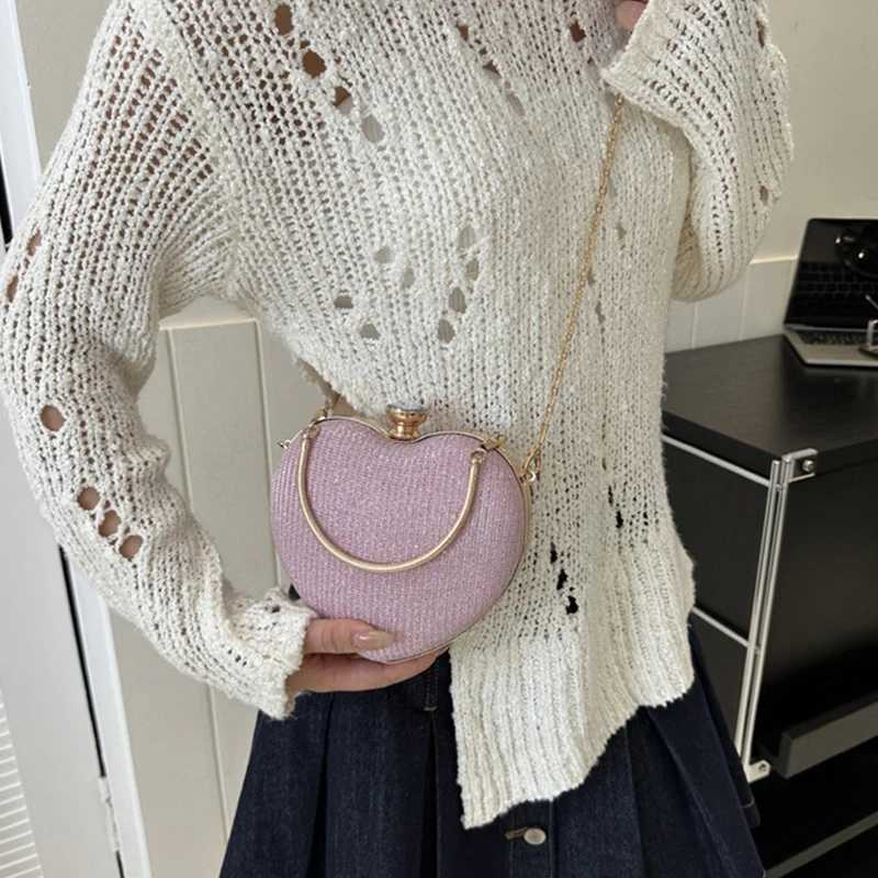 Evening Clutch Bag Women Bag Shiny Handbag Heart Shape Metal Clutches Bag Fashion Chain Shoulder Crossbody Bag Lady Purse Z250618