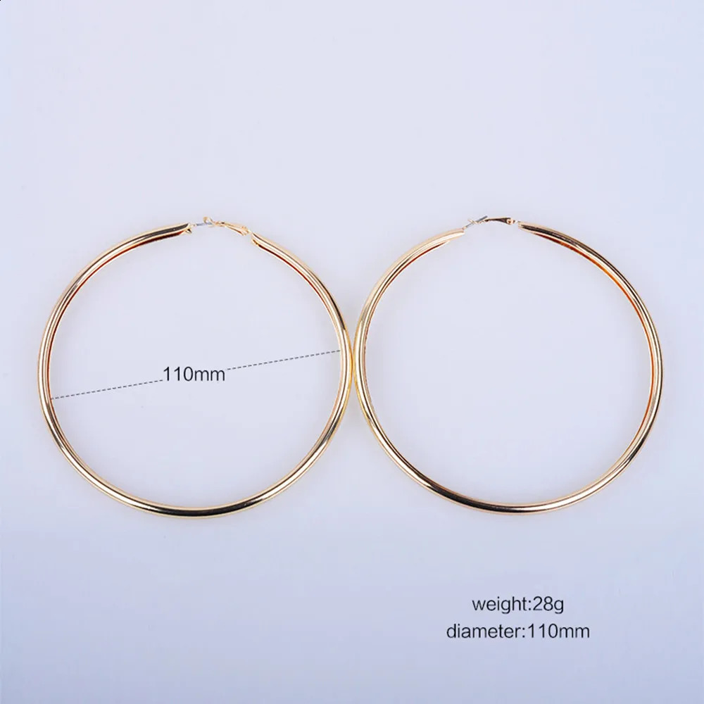 Super Exaggerated Hip Hop Jewelry 110mm Golden Metal Smooth Thick Big Hoop Earrings for Women Punk Big Round Circle Earrings 240924